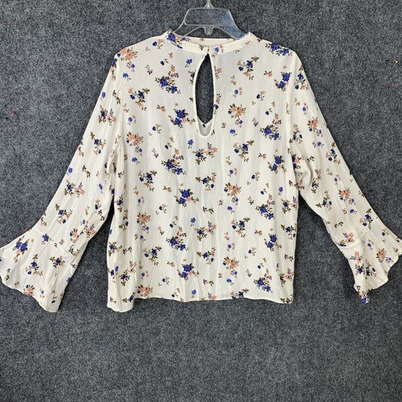 American Eagle Cream Floral Long Sleeved Ruffled Crepe Rayon Keyhole Top Sz XL - Picture 6 of 11